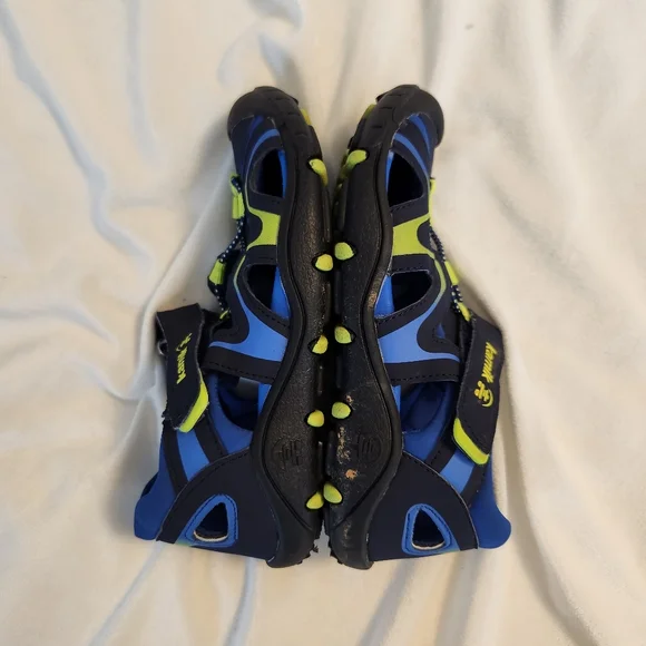 Kamik little kids size 1 Kick sandals waterproof synthetic leather upper - Picture 6 of 8